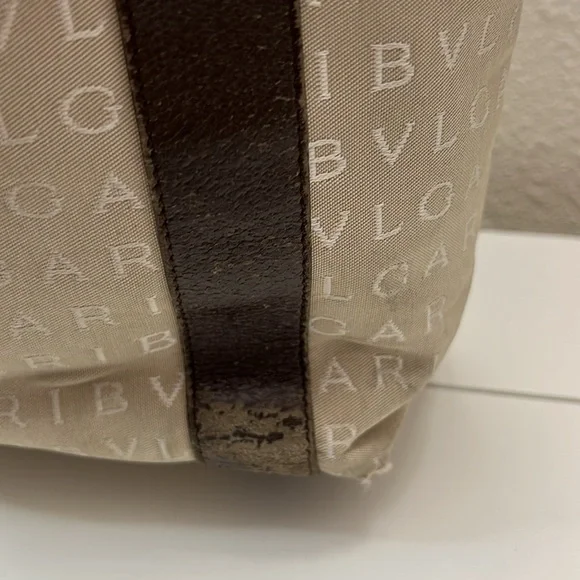 Bvlgari Tote & Matching Wallet - Picture 11 of 17